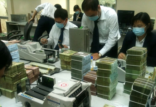 Máy đếm tiền phổ biến ở Ngân hàng Việt Nam